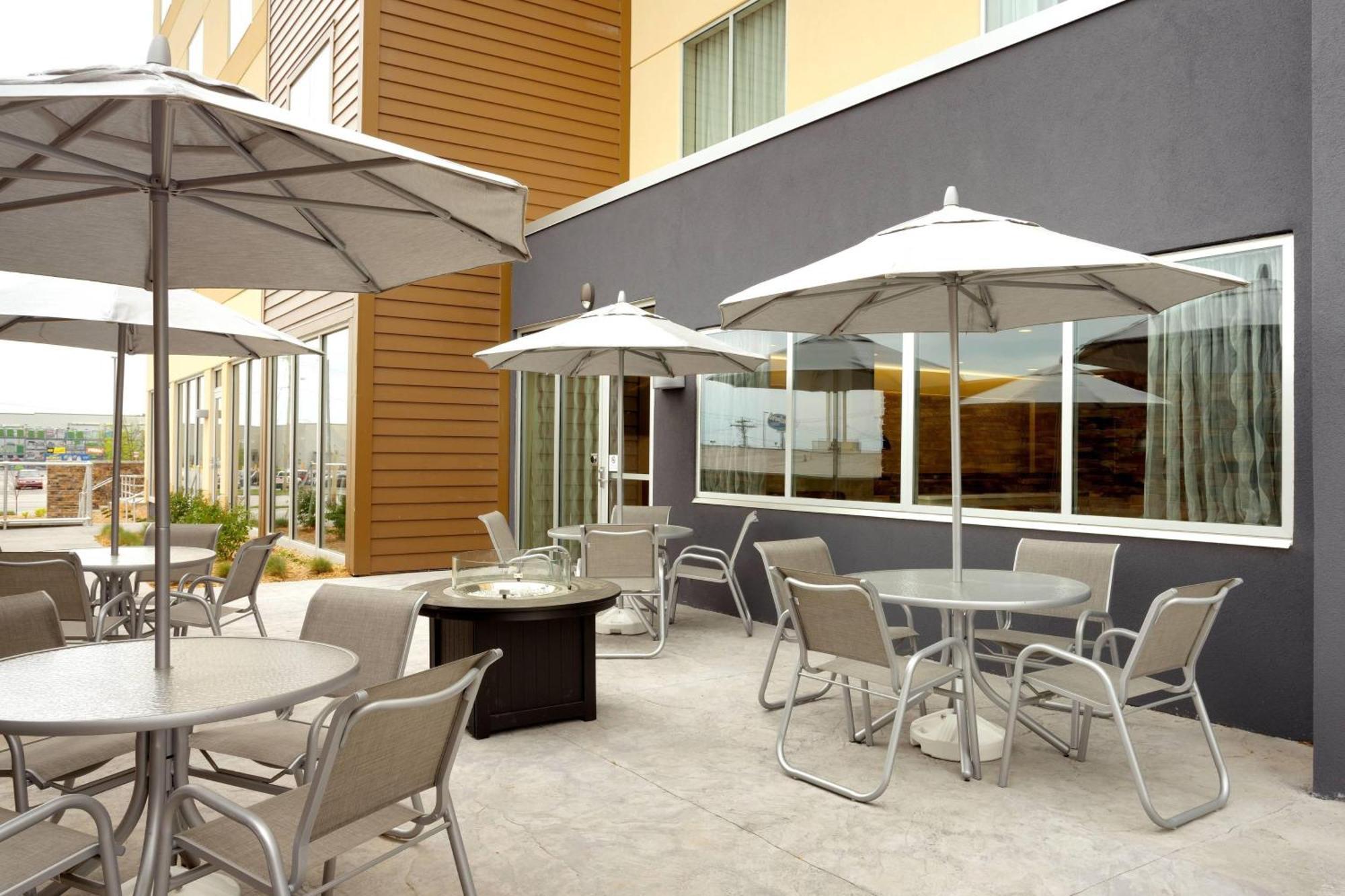 Fairfield Inn & Suites By Marriott Springfield North Ngoại thất bức ảnh
